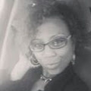 Meet your Posher, Latoya